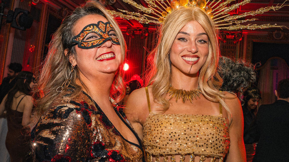 SOIRÉE DE BAL À L’OPÉRA